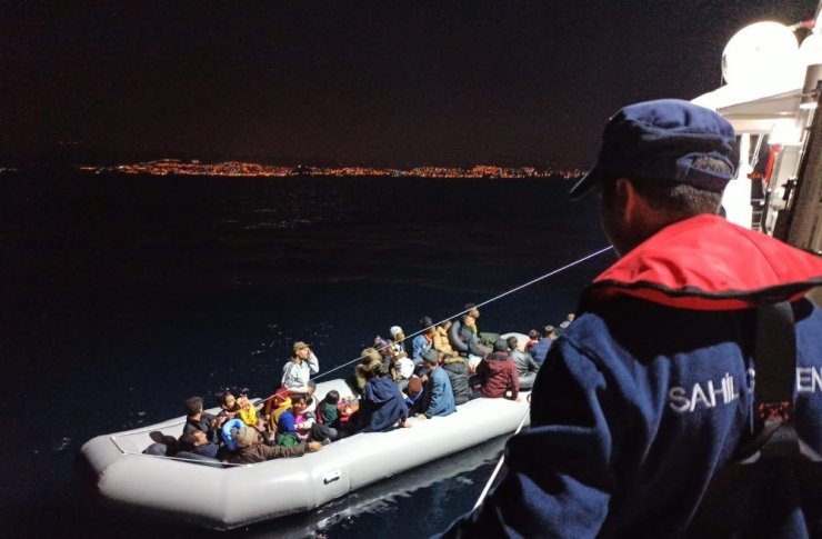 Kuşadası’nda 88 düzensiz göçmen yakalandı