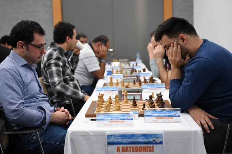 Konyaaltı Belediyesi Uluslararası Satranç Turnuvası başladı
