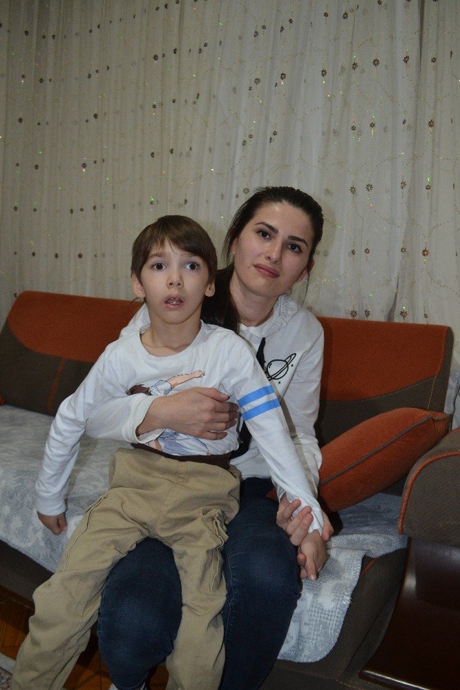 Doğuştan serebral palsi hastası Yusuf yardım bekliyor