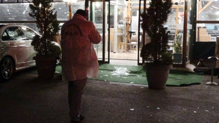 Restoran çalışanı dehşet saçtı: 1 ölü, 4 yaralı