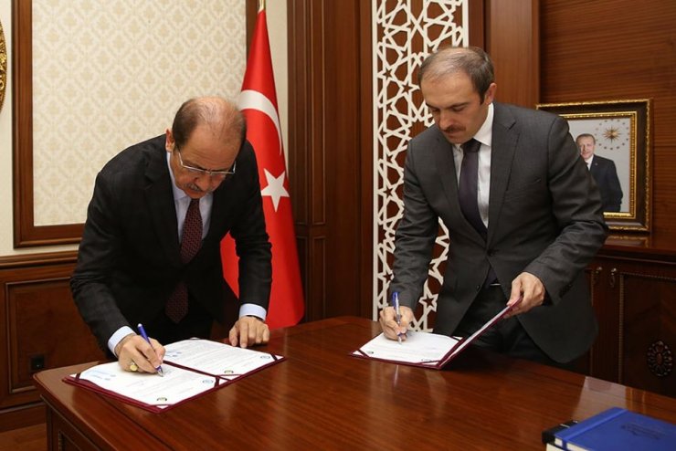Bayburt Üniversitesi ile OSB Müdürlüğü arasında işbirliği protokolü imzalandı