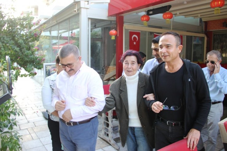 Fatma Girik: “Kendimi iyi hissedersem projelerde yer alırım”