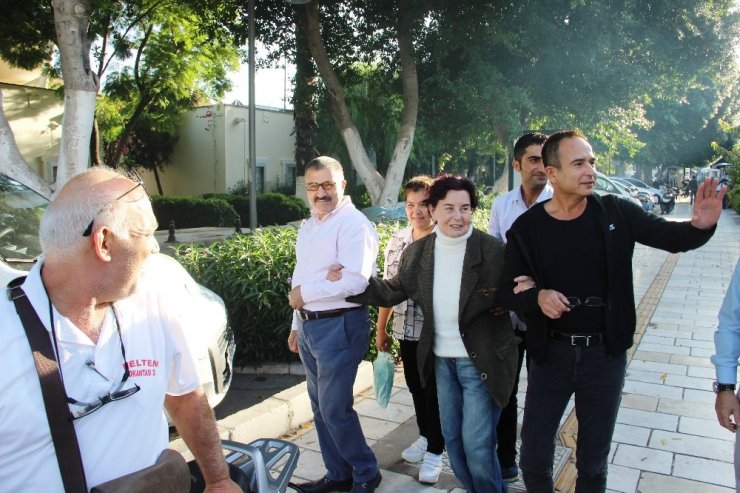 Fatma Girik: “Kendimi iyi hissedersem projelerde yer alırım”