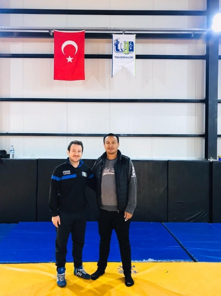 Güreş Antrenörü Göçer, turnuvada Zonguldak’ı temsil edecek