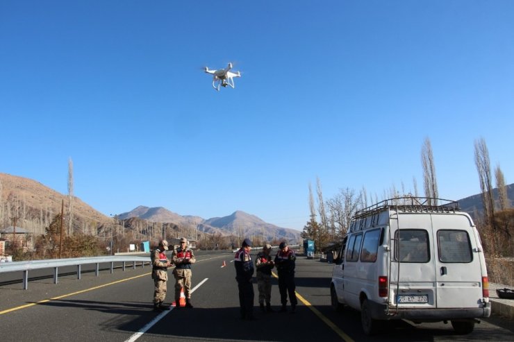 Oltu Jandarma Trafik Timleri drone ile uygulamaya geçti