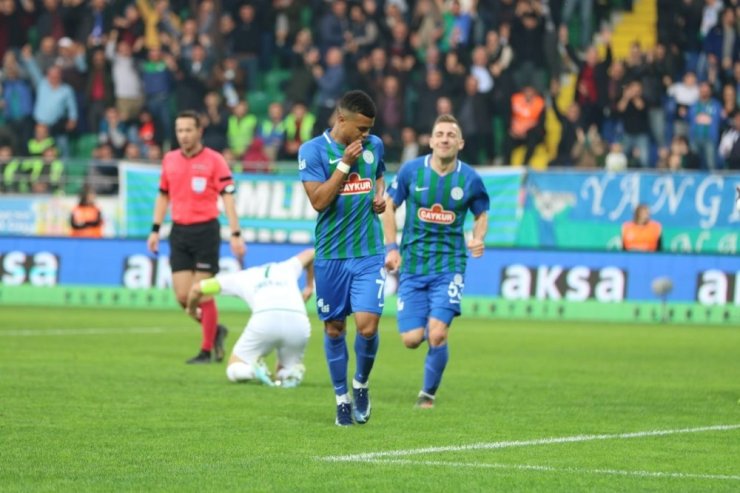 Süper Lig: Çaykur Rizespor: 3 - Konyaspor: 1 (Maç sonucu)