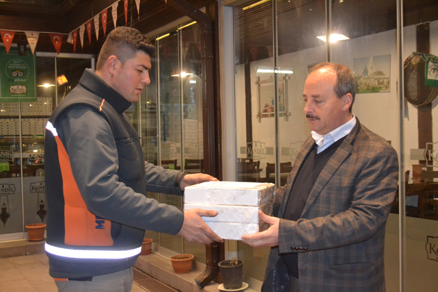 Afrin�deki Mehmetçik�e &quot;etli ekmek&quot; dopingi