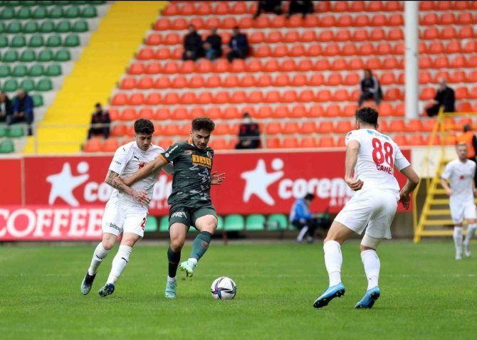 alanyaspor-sivasspor-697-body.jpg