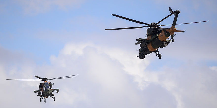 atak-helikopterlerinden-harman-dali-_4163_dhaphoto2.jpg