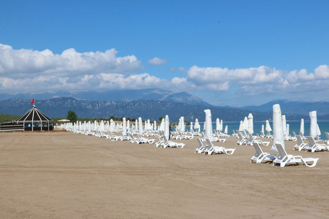 beysehir-belediyesi-karaburun-plaji-acildi-2.jpg