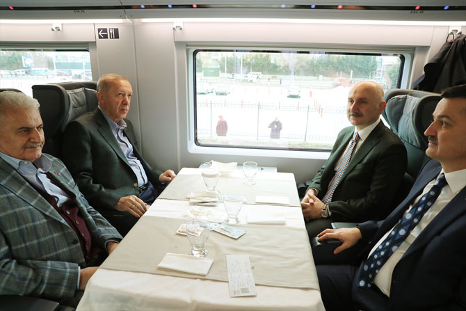 erdogan-hizli-tren-4.jpg