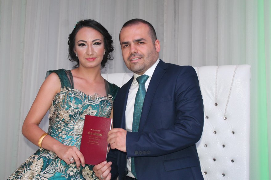 ozge--bunamin.jpg ozge--bunamin.jpg