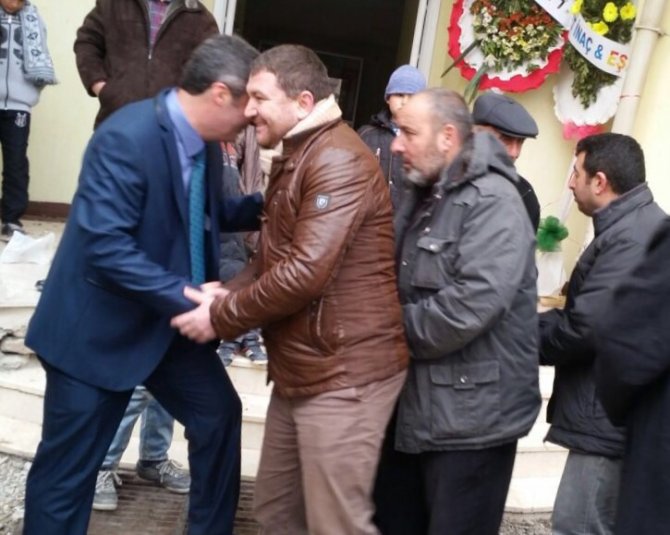 seval-ve-muhammed’in-mutlu-gunu-2.jpg seval-ve-muhammed’in-mutlu-gunu-2.jpg